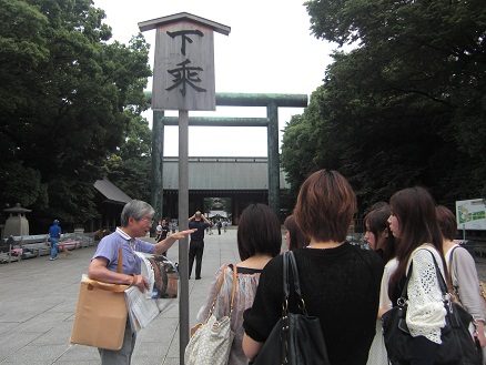 110619・靖国神社 (37)